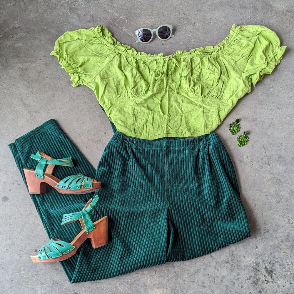 Vintage 90s Diane Von Furstenberg Coastal Grandma Green Velvet Pants medium